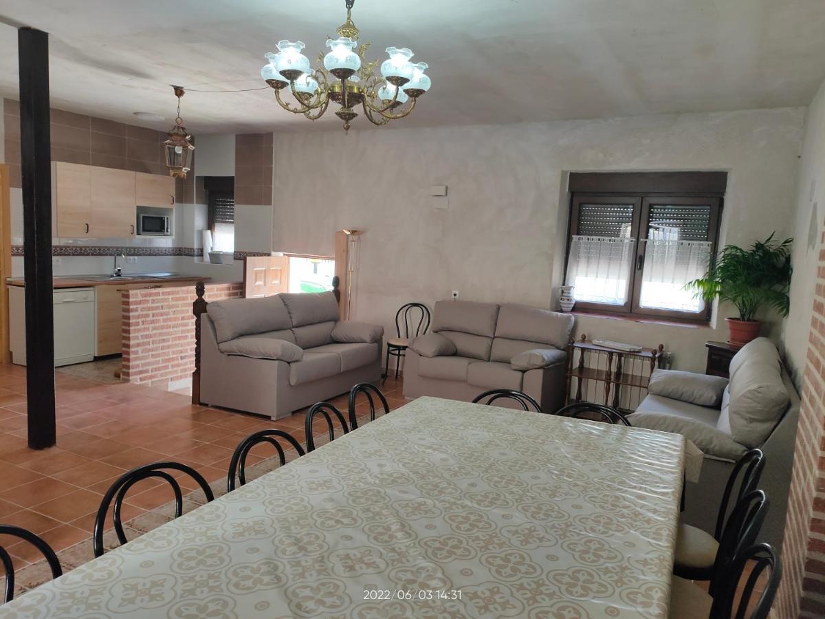 Casa Rural Banos Del Rey Con Piscina Climatizada Vega de Santa Maria Luaran gambar